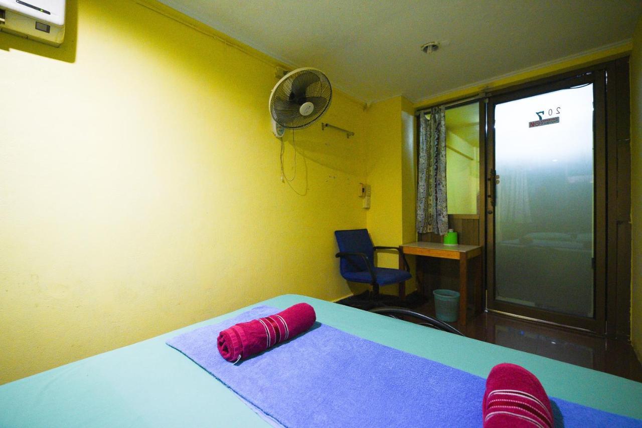 Oyo 938 Place Inn Bangkok Luaran gambar