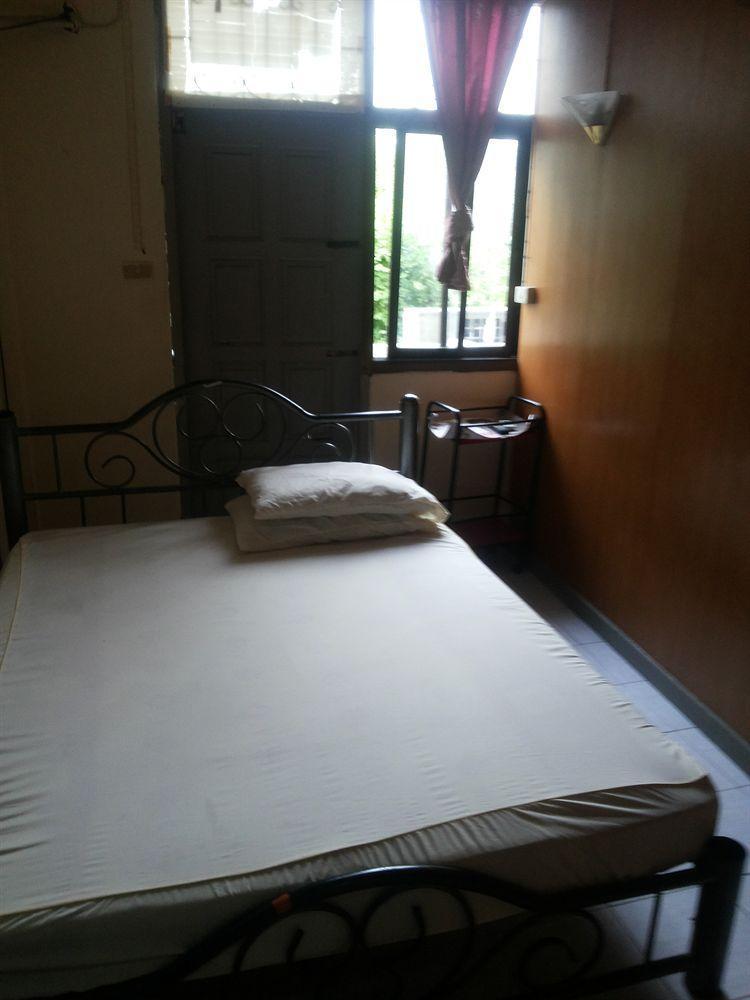 Oyo 938 Place Inn Bangkok Luaran gambar